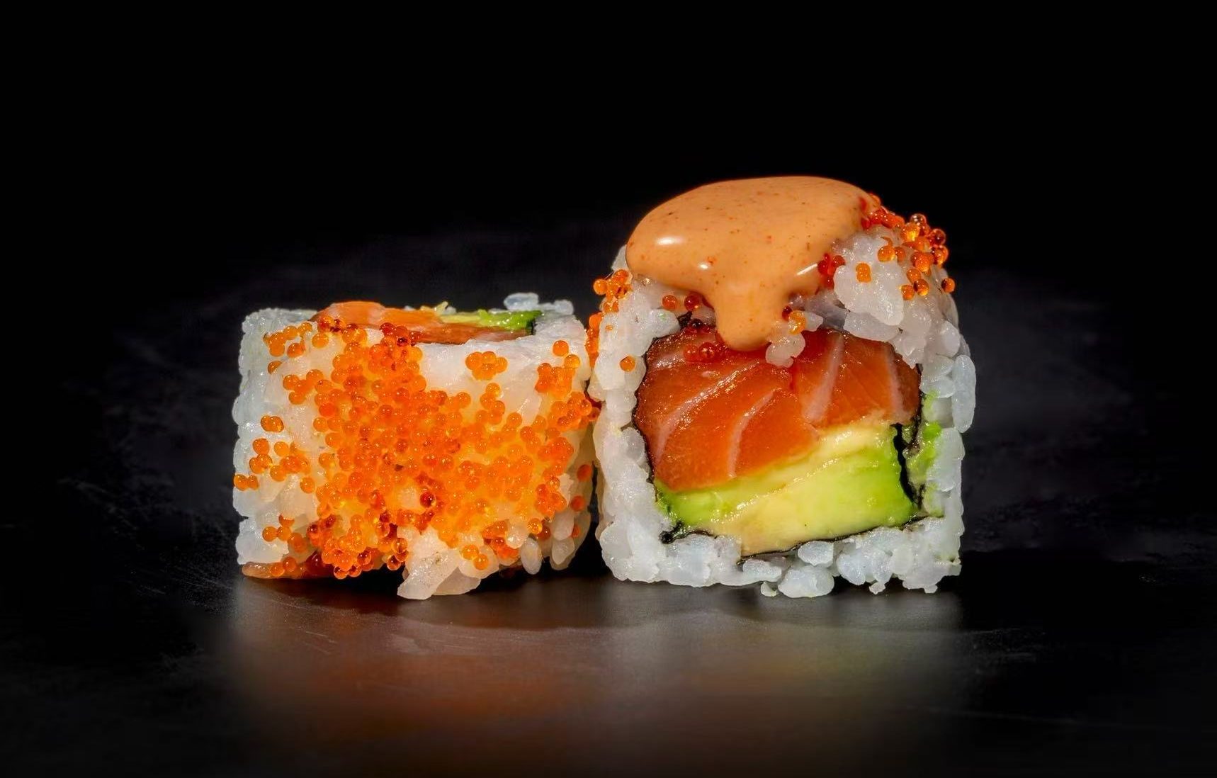 Salmón tobiko